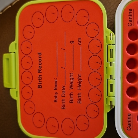 3/$30 FANNY UNICORN Green Baby Teeth Holder Case - Picture 6 of 7